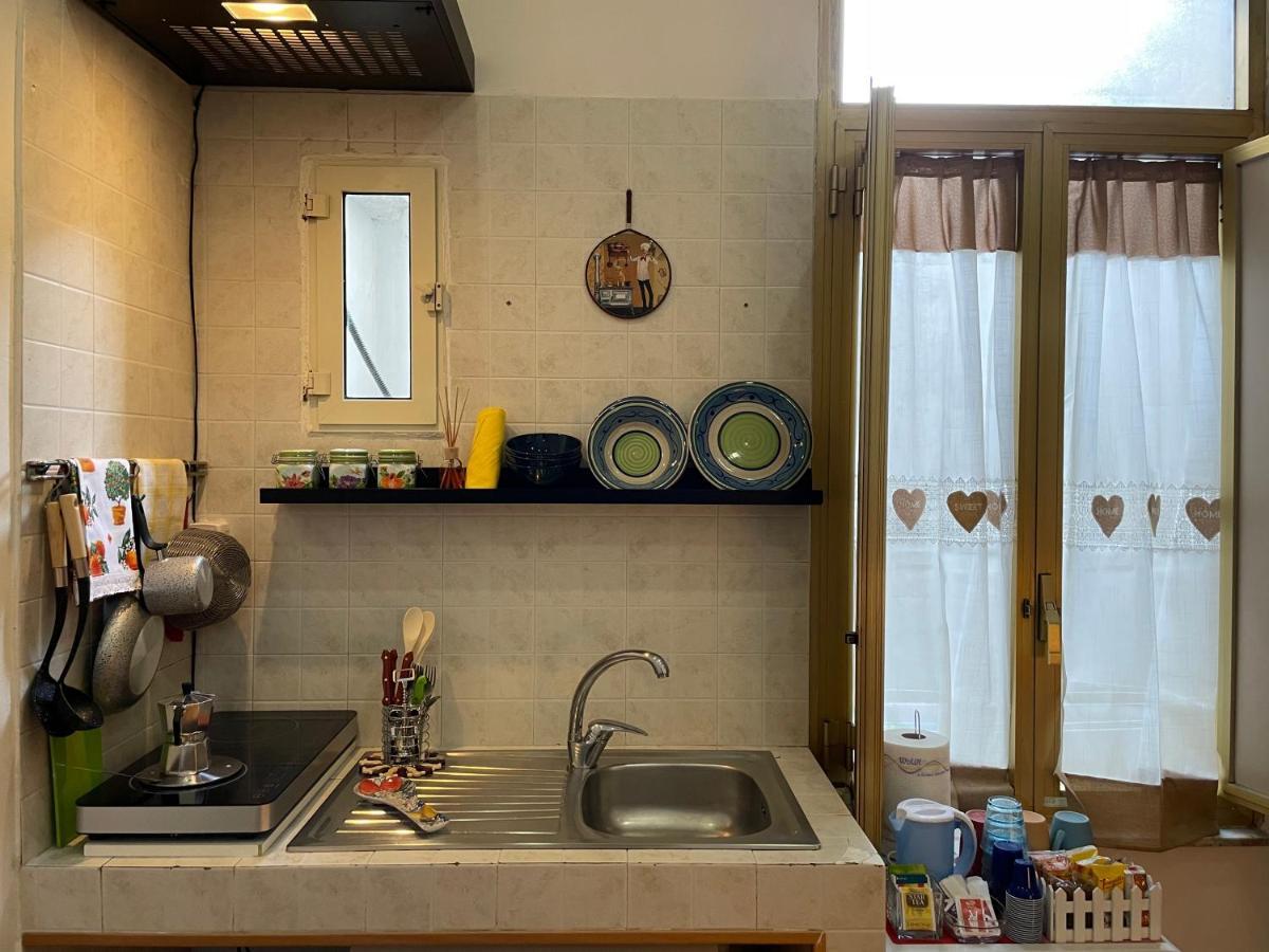 “Piccola Domus” Apartment Наполи Екстериор снимка
